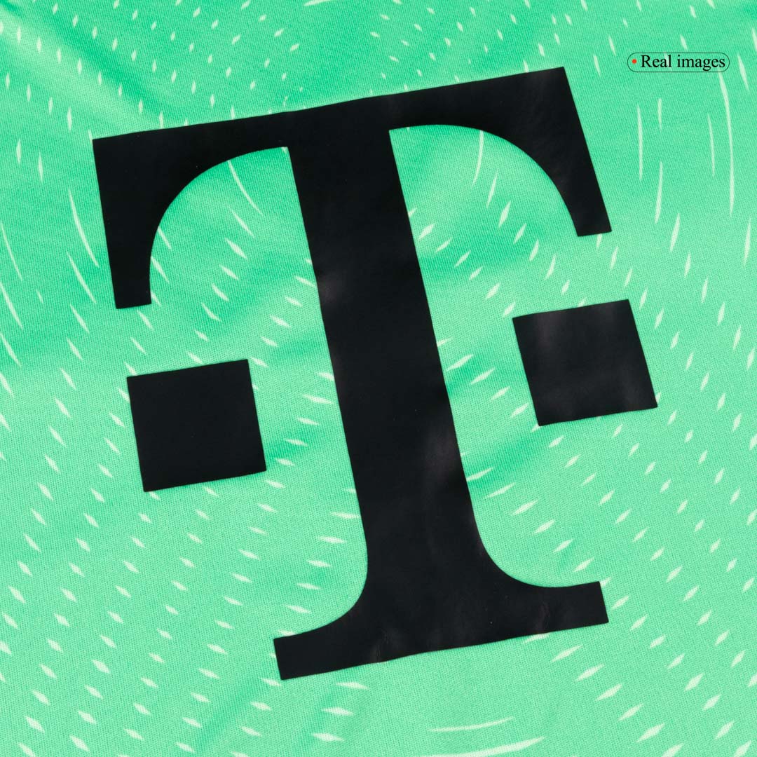 Mens Bayern Munich Jersey 2025/26