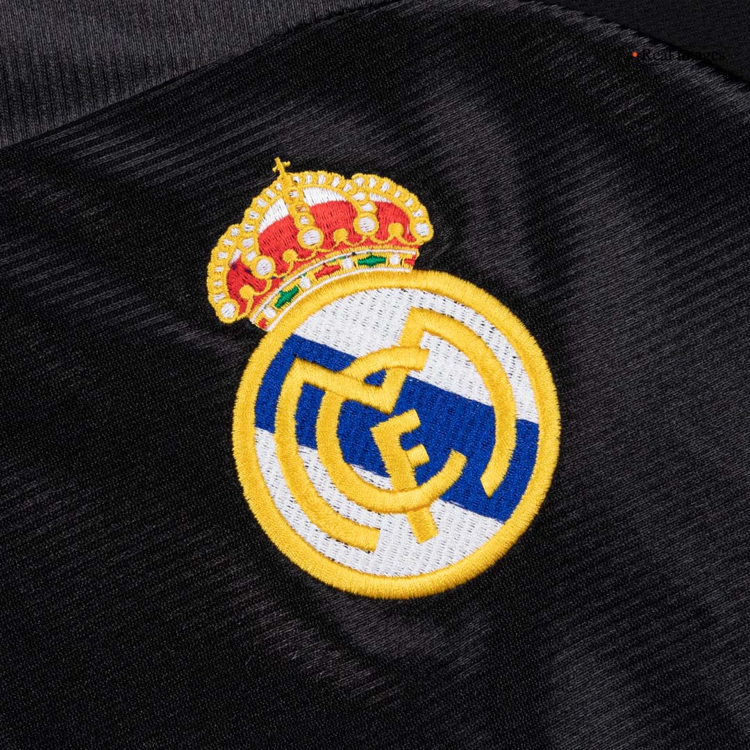 Retro 1999/01 Mens Real Madrid Away Jersey