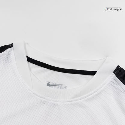 Retro 2010/11 Mens Manchester United Away Jersey