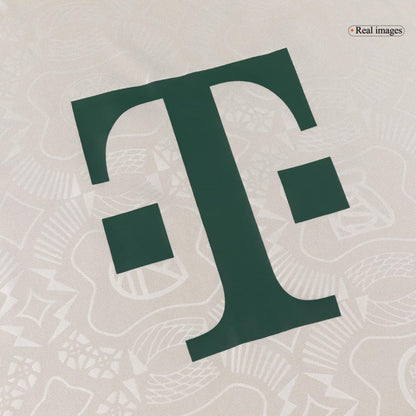 Mens Bayern Munich Kit 2025/26